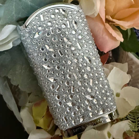 🆕🫧 BATH & BODY WORKS “SILVER TOSSED GEMS” FOAMING HAND SOAP HOLDER. BRAND NEW. - Picture 2 of 8